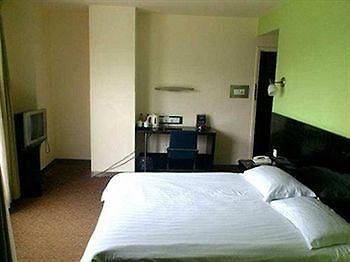 Motel168 Yin Du Road Inn Shanghai Esterno foto