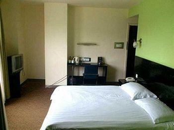 Motel168 Yin Du Road Inn Shanghai Esterno foto