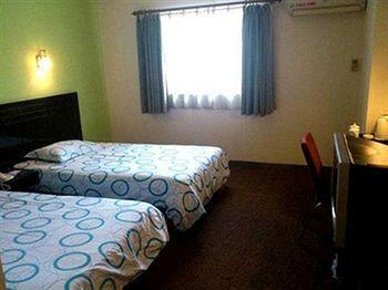 Motel168 Yin Du Road Inn Shanghai Esterno foto
